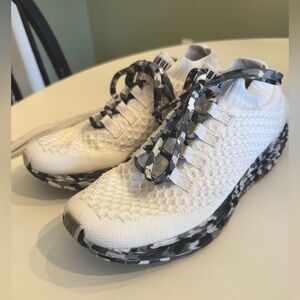 No Bull Knit Runners - Used (worn once) Unisex M size 7.5 W size 9.